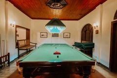 Homes-Bungalow-pool-table Homes-Bungalow-pool-table